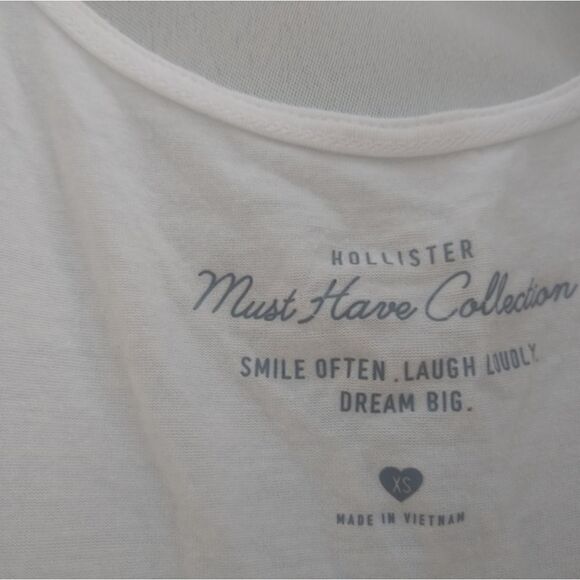 Hollister shirt   - Picture 2 of 8